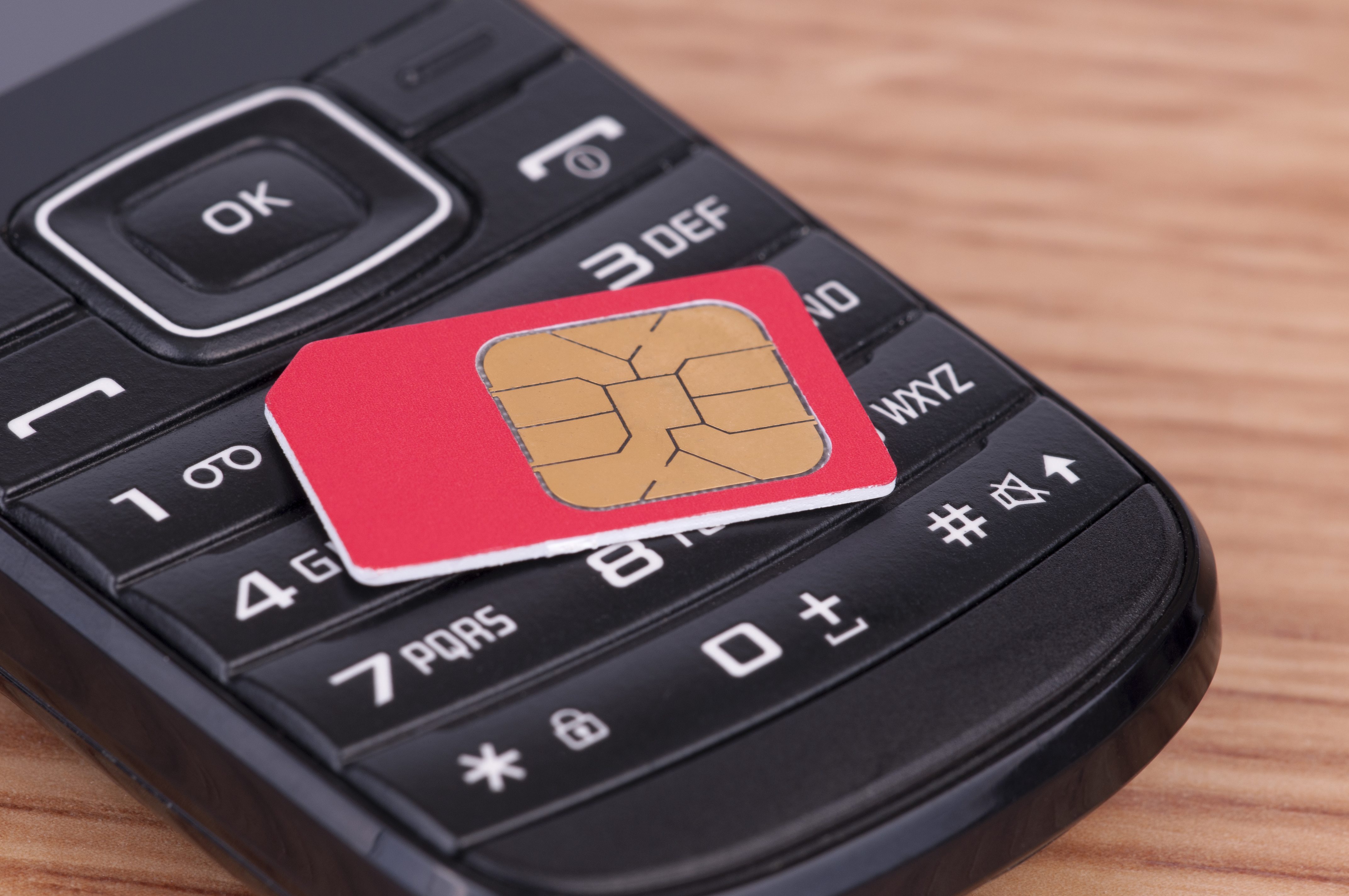 Card over. 3 SIM Card Phone. Poka телефон. Смартфоны телефоны в Рыбнице.