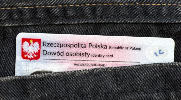 E-dowód razem z kartą zdrowia
