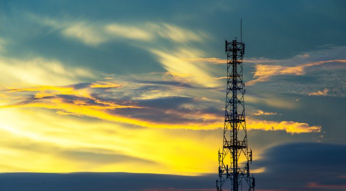 LTE-Advanced 1 Gbit/s