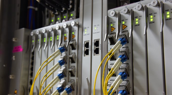 HAWE Telekom modernizuje ogólnopolską sieć światłowodową za pomocą DWDM