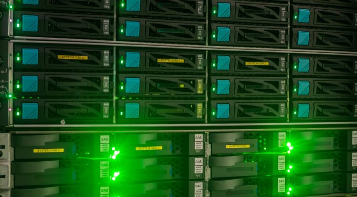 Hakerzy wykradają dane za pomocą diod LED dysków twardych dysk twardy HDD dioda