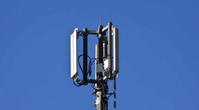 Kolejny operator rezygnuje z sieci 3G antena 3G