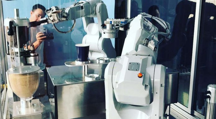 Once Alike robot barista