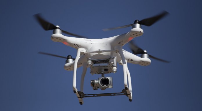 Orange i Ericsson testują sterowanie dronami za pomocą 5G dron