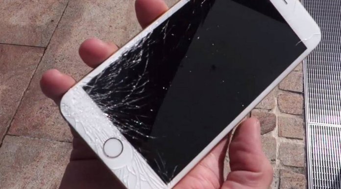 iPhone uszkodzony ekran