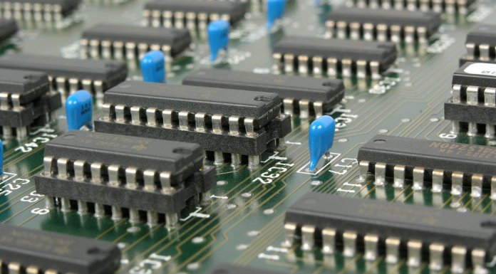 półprzewodniki tranzystory