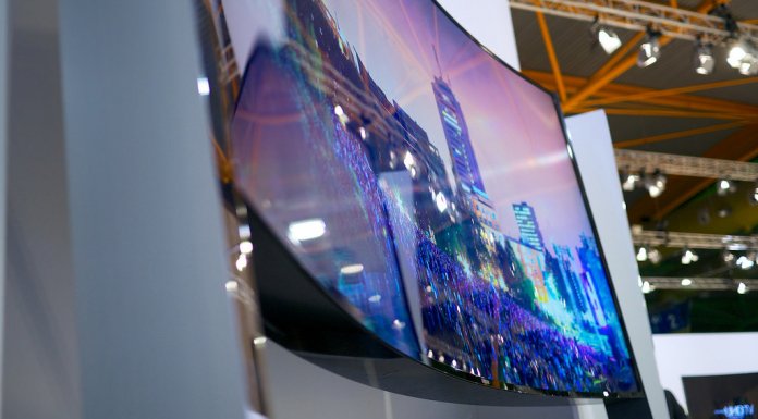 zakup zakrzywionego monitora