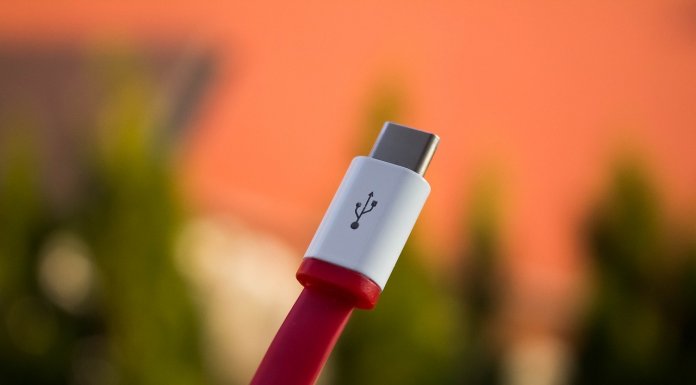 apple, iphone, microUSB, usb-c, lightining