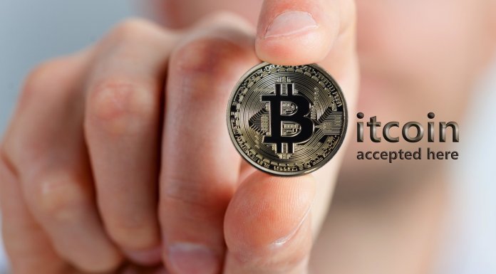 Microsoft kopie nielegalnie kryptowaluty bitcoin, koparka, sklep windows, wirusy