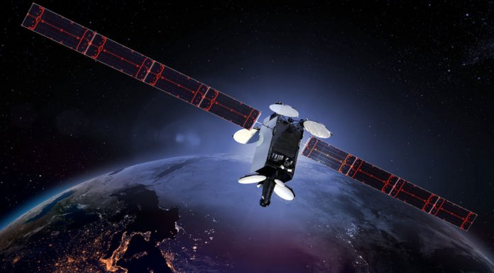 Intelsat satelita