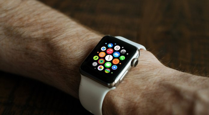 Apple Watch, sensor, pomiar cukru, stężenie alkoholu,